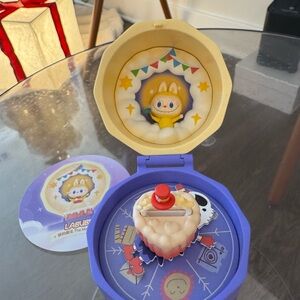 Pop Mart Romantic Ring Box LABUBU The Magic of Love